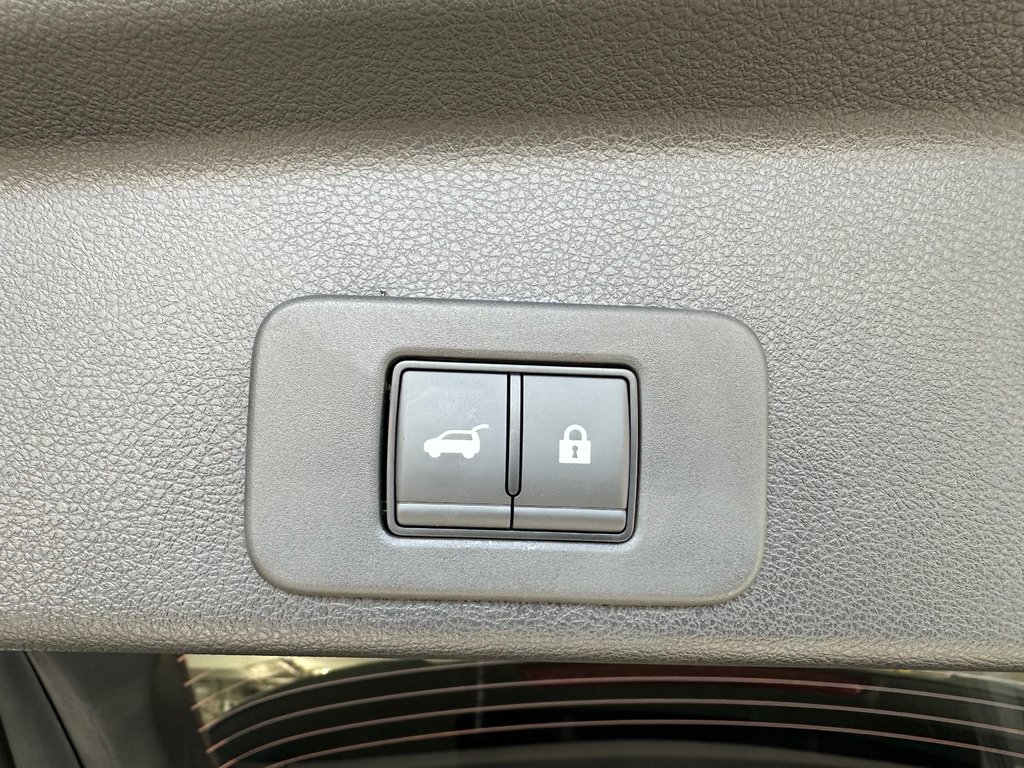 Nissan Murano Platinum 2025 à Cowansville, Québec - 9 - w1024h768px