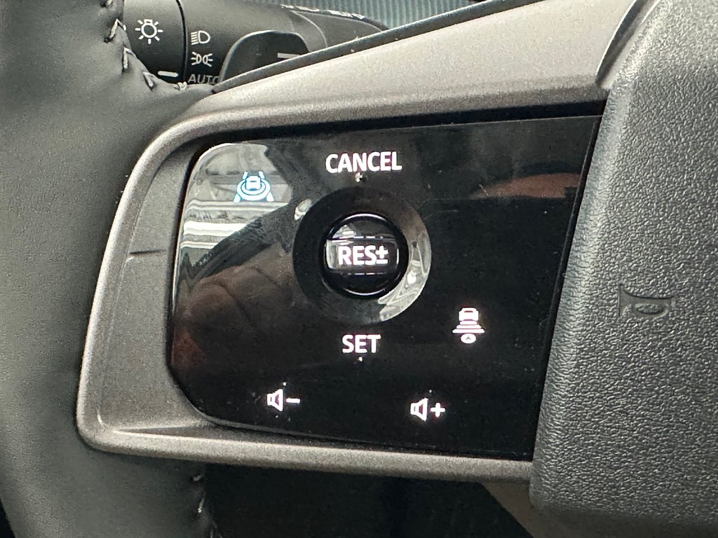 Nissan Murano Platinum 2025 à Cowansville, Québec - 40 - w1024h768px