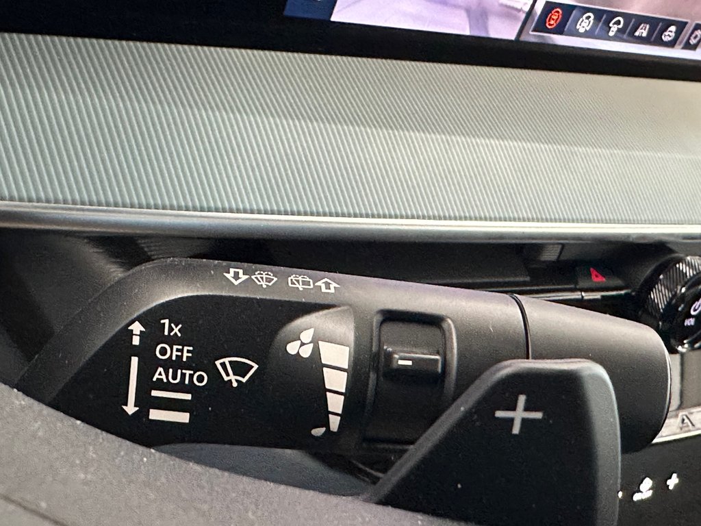 Nissan Murano Platinum 2025 à Cowansville, Québec - 39 - w1024h768px