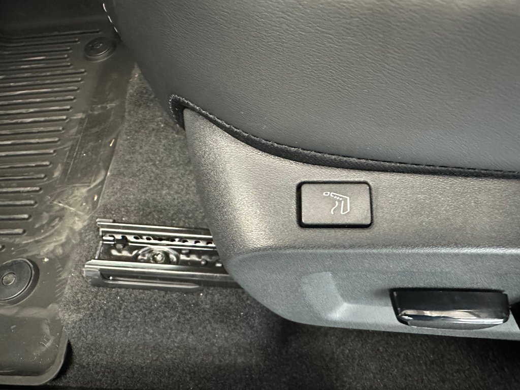 Nissan Murano Platinum 2025 à Cowansville, Québec - 28 - w1024h768px