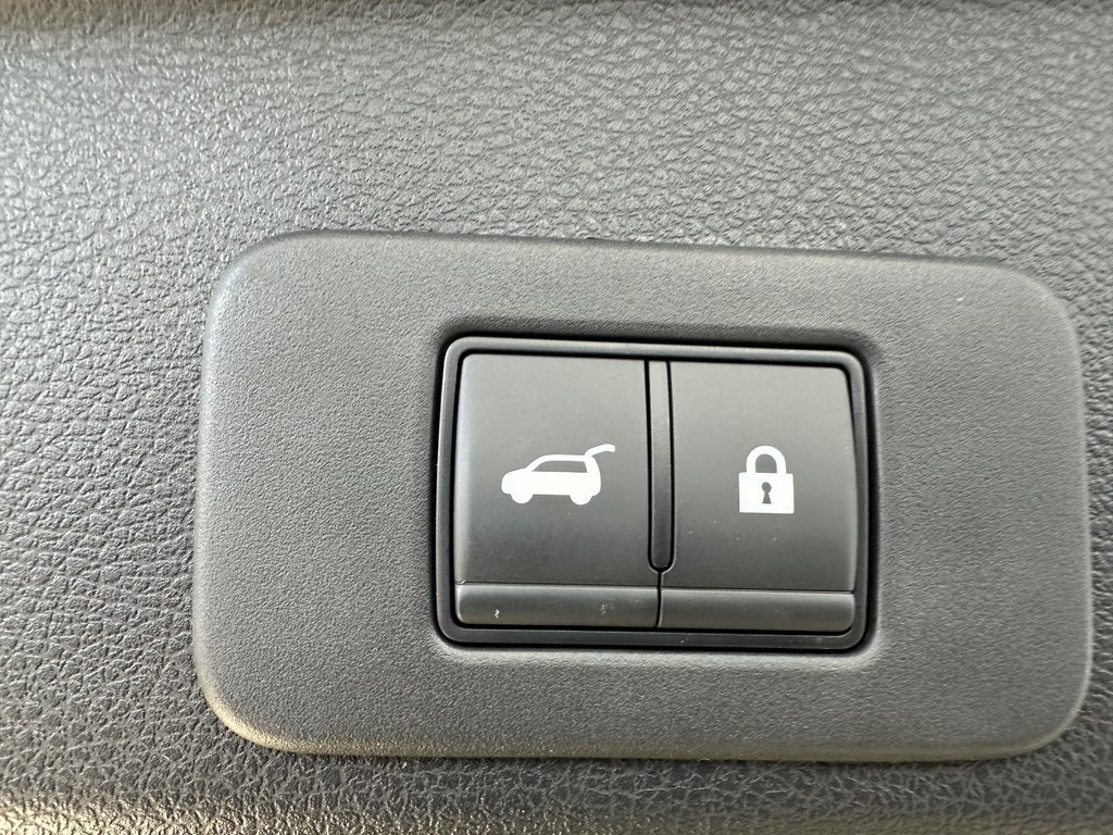 2025 Nissan Murano SV in Cowansville, Quebec - 8 - w1024h768px