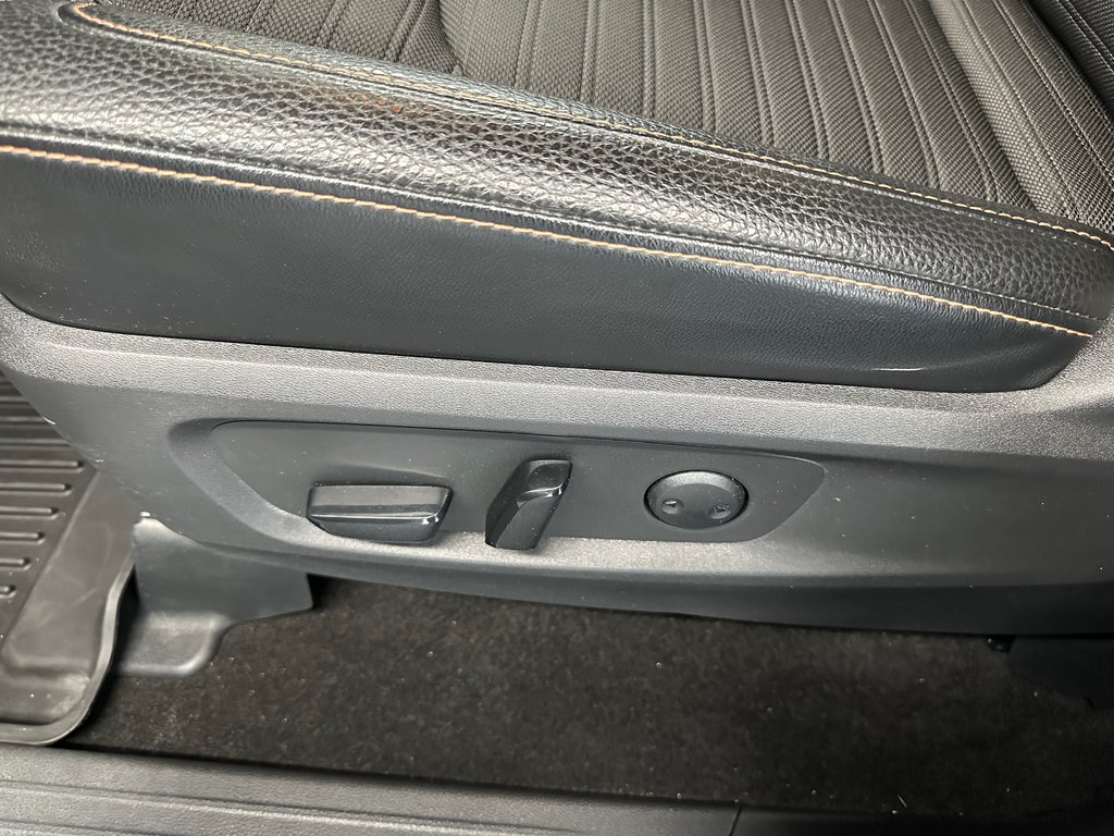 2023 Nissan Pathfinder ROCK CREEK in Cowansville, Quebec - 29 - w1024h768px