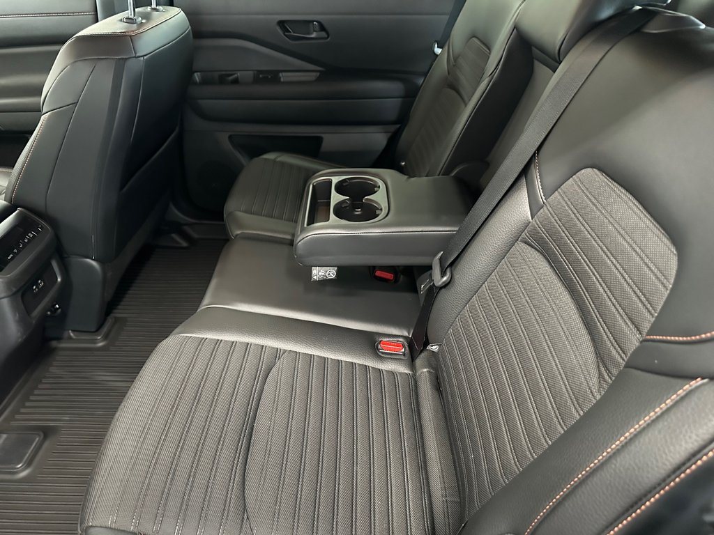 2023 Nissan Pathfinder ROCK CREEK in Cowansville, Quebec - 21 - w1024h768px