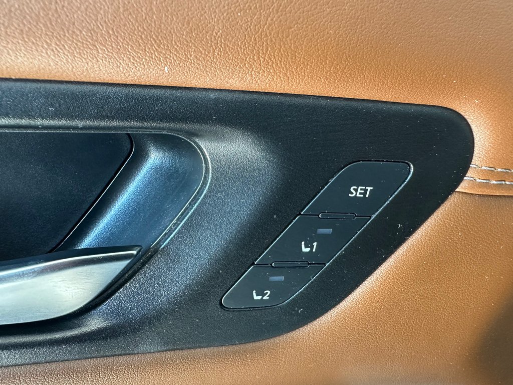 Nissan Pathfinder Platinum 2023 à Cowansville, Québec - 25 - w1024h768px