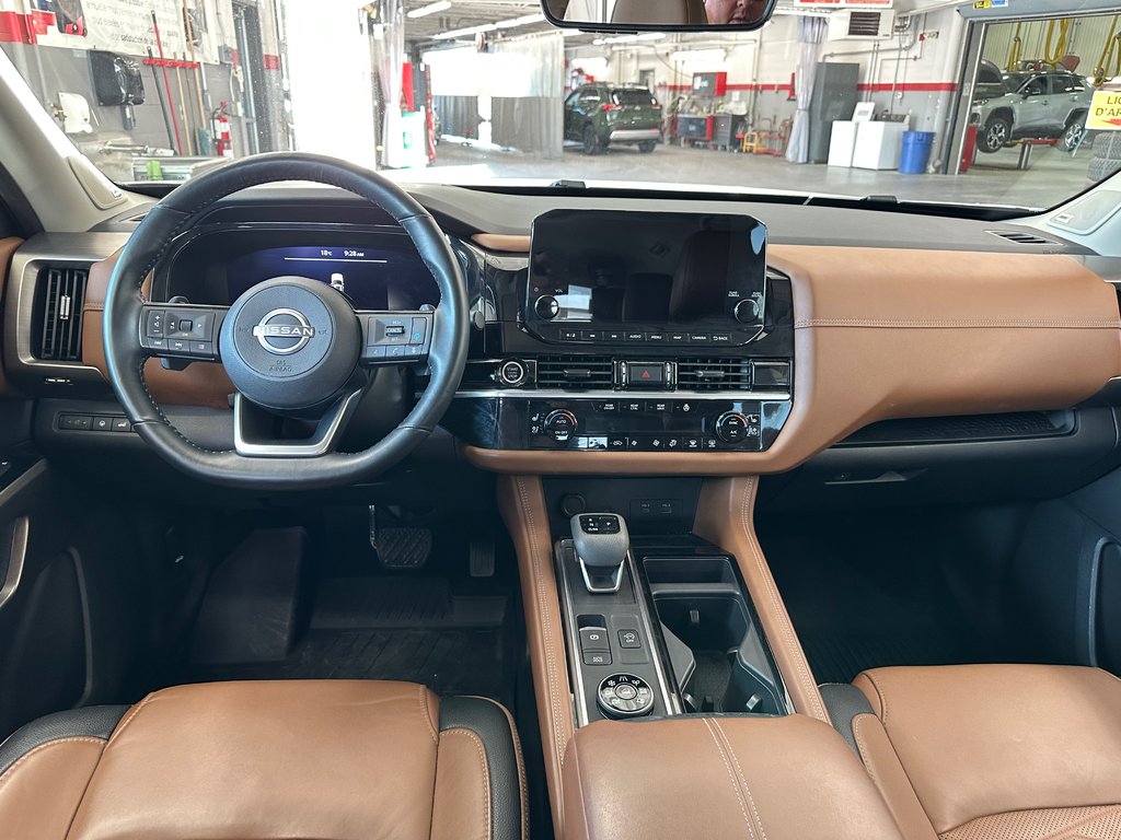 Nissan Pathfinder Platinum 2023 à Cowansville, Québec - 19 - w1024h768px