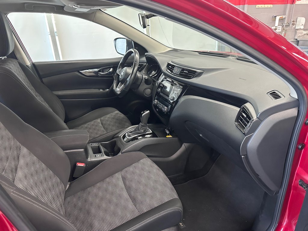 Nissan Qashqai SV 2018 à Cowansville, Québec - 16 - w1024h768px