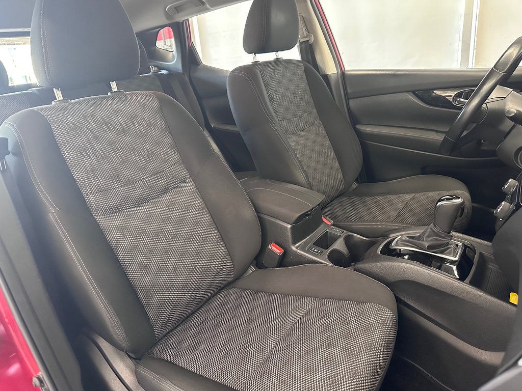 Nissan Qashqai SV 2018 à Cowansville, Québec - 17 - w1024h768px