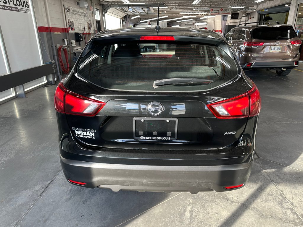 2019 Nissan Qashqai S AWD in Cowansville, Quebec - 4 - w1024h768px