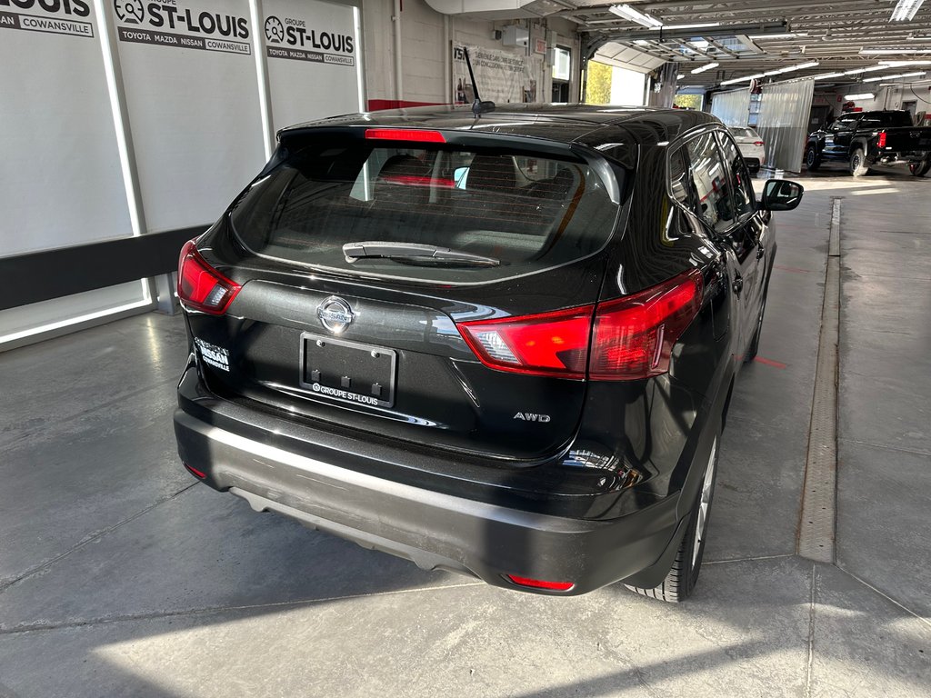 2019 Nissan Qashqai S AWD in Cowansville, Quebec - 3 - w1024h768px