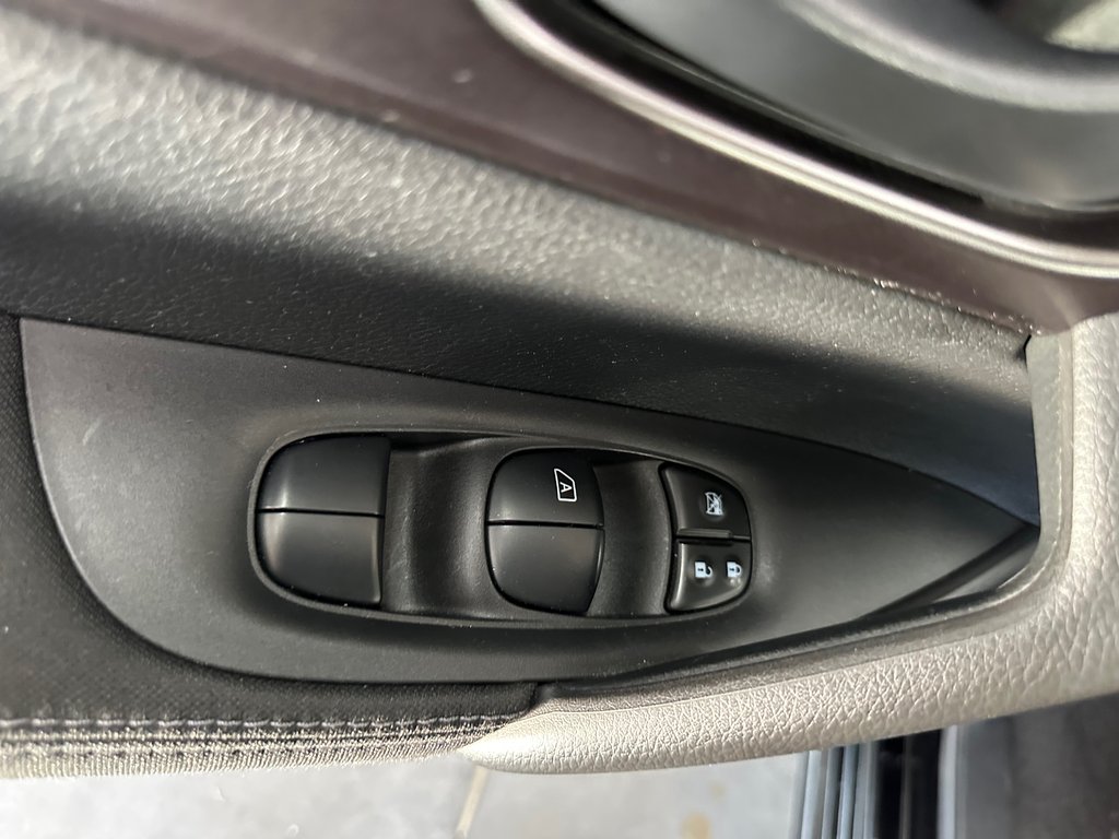 2019 Nissan Qashqai S AWD in Cowansville, Quebec - 25 - w1024h768px