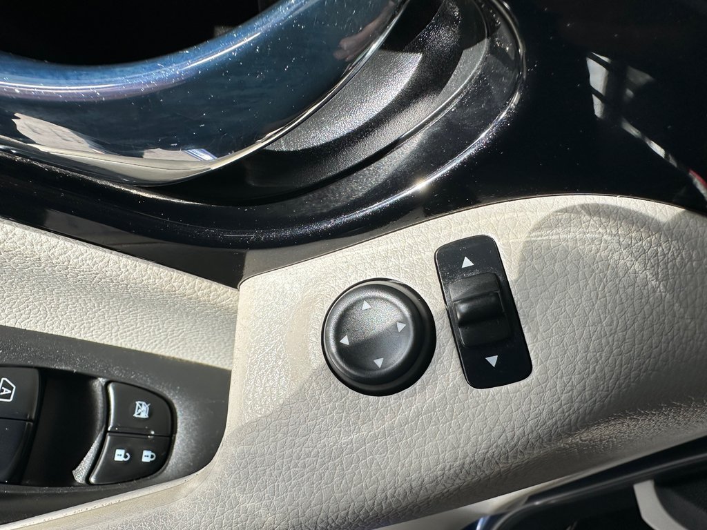 2019 Nissan Qashqai SV AWD in Cowansville, Quebec - 27 - w1024h768px