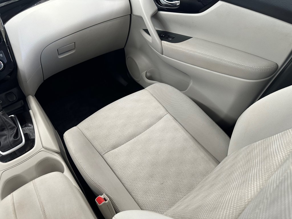 2019 Nissan Qashqai SV AWD in Cowansville, Quebec - 22 - w1024h768px
