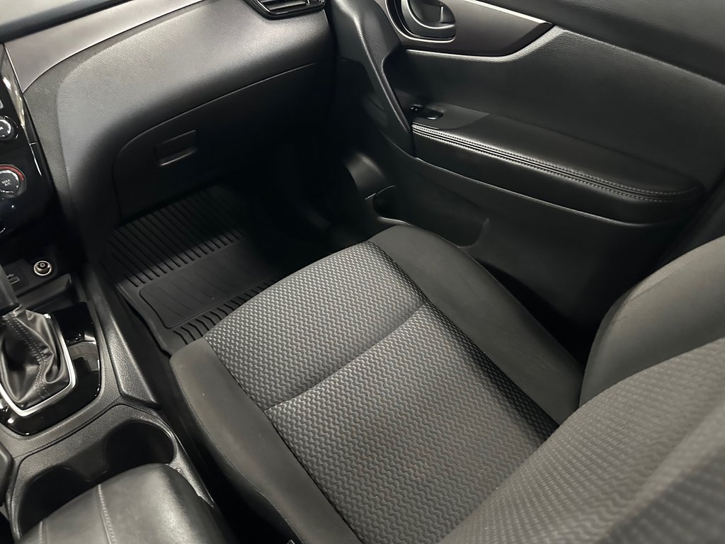 Nissan Qashqai S AWD 2021 à Cowansville, Québec - 19 - w1024h768px