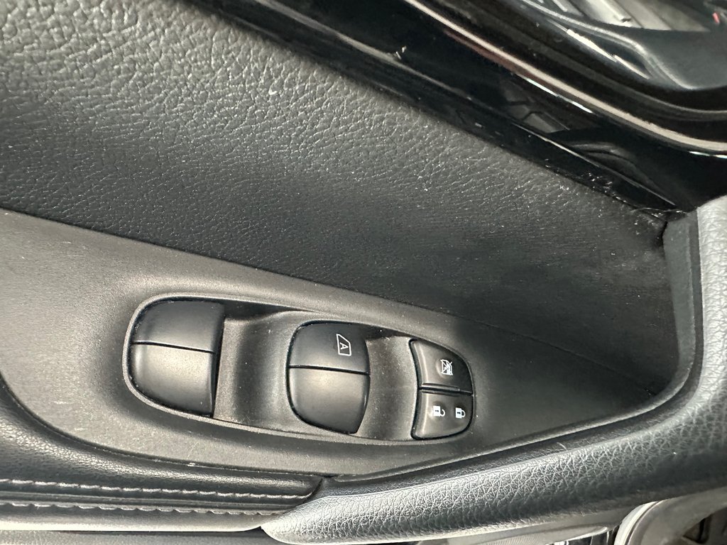 Nissan Qashqai SV AWD 2021 à Cowansville, Québec - 29 - w1024h768px