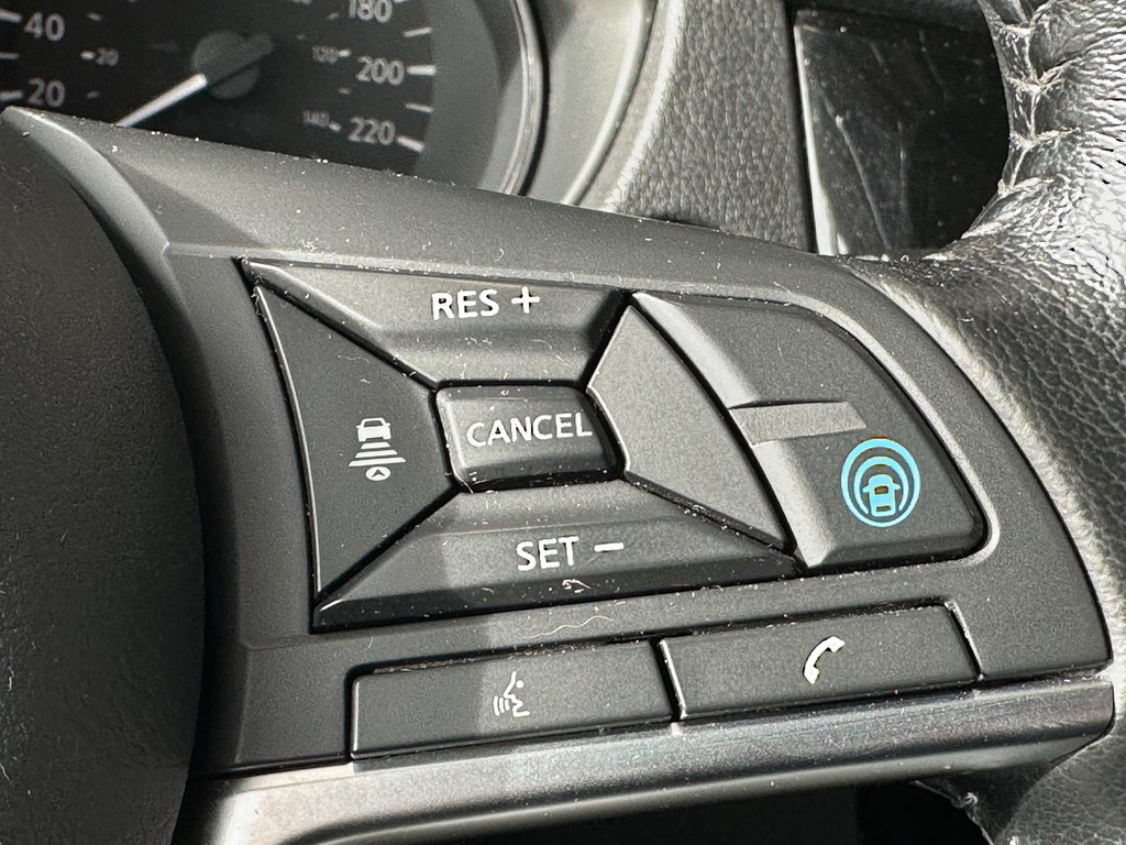 Nissan Qashqai SV AWD 2021 à Cowansville, Québec - 40 - w1024h768px