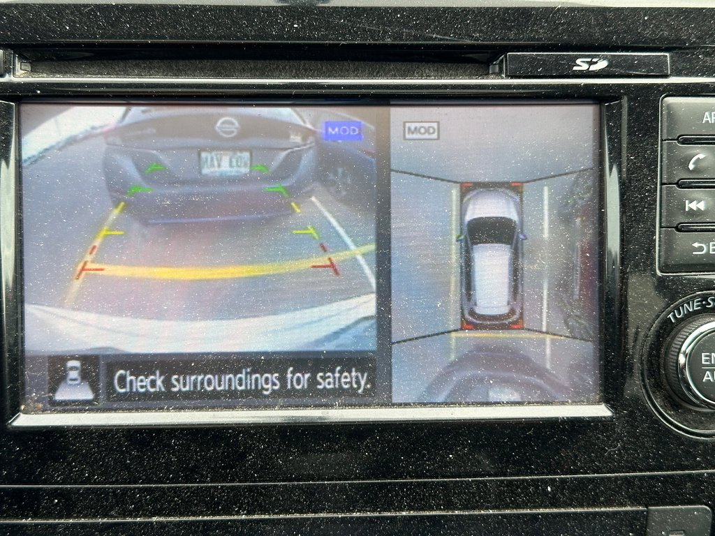 2017 Nissan Rogue SV AWD in Cowansville, Quebec - 10 - w1024h768px