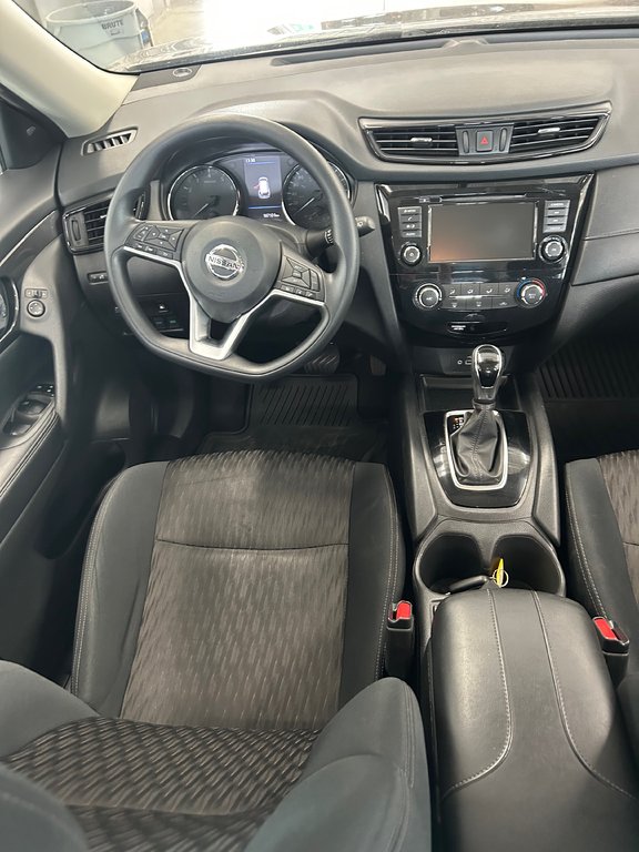 2018 Nissan Rogue S | FWD | 167131KM in Cowansville, Quebec - 16 - w1024h768px