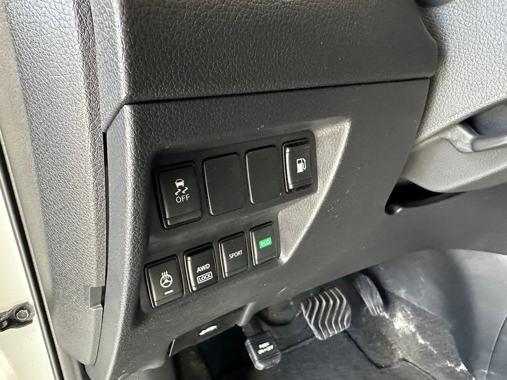 Nissan Rogue Spécial Édition AWD 2020 à Cowansville, Québec - 29 - w1024h768px