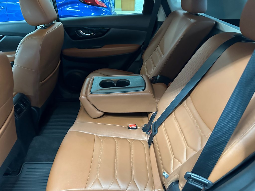 Nissan Rogue SL Platinium 2020 à Cowansville, Québec - 22 - w1024h768px