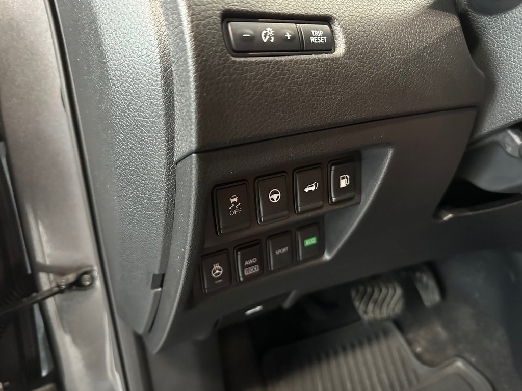 Nissan Rogue SL Platinium 2020 à Cowansville, Québec - 31 - w1024h768px