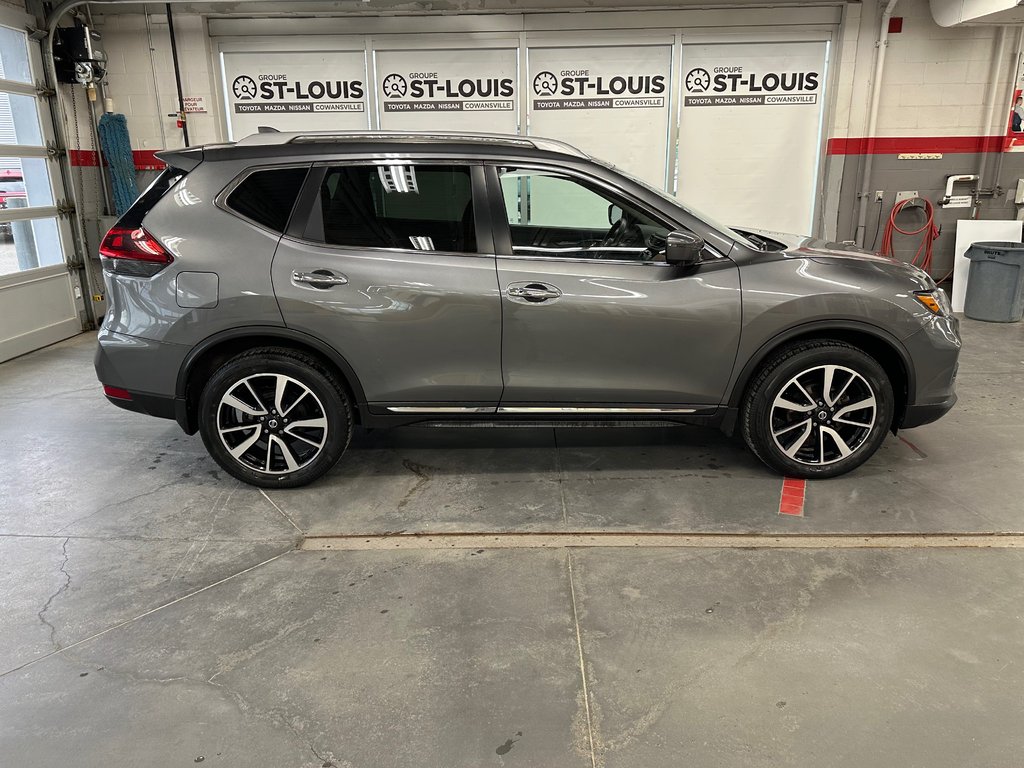 Nissan Rogue SL Platinium 2020 à Cowansville, Québec - 2 - w1024h768px