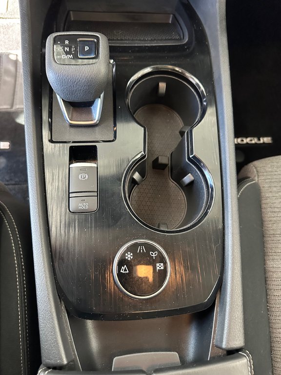 2021 Nissan Rogue SV in Cowansville, Quebec - 31 - w1024h768px