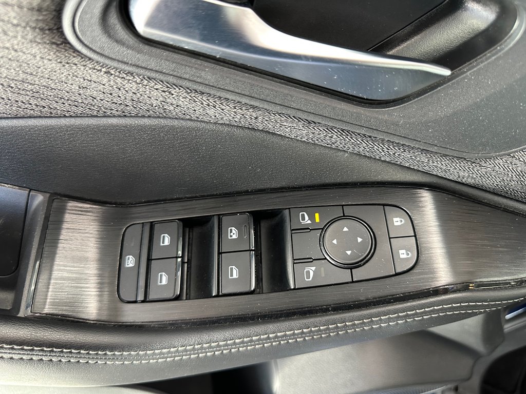 2021 Nissan Rogue SV in Cowansville, Quebec - 29 - w1024h768px