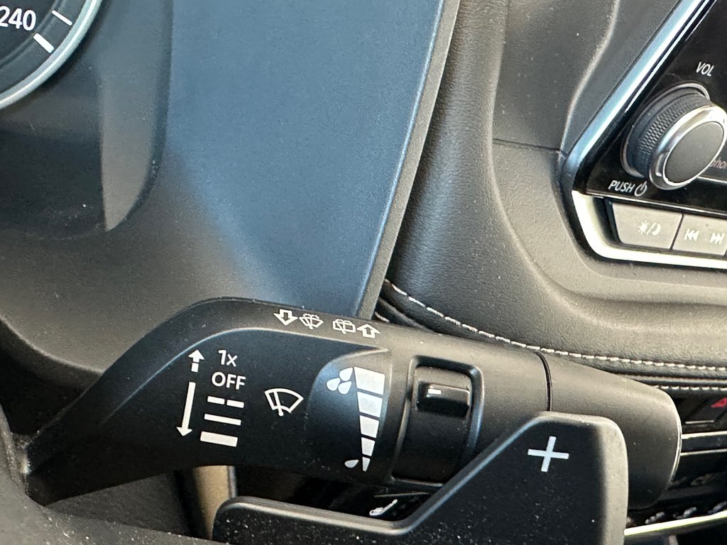 2021 Nissan Rogue SV in Cowansville, Quebec - 37 - w1024h768px