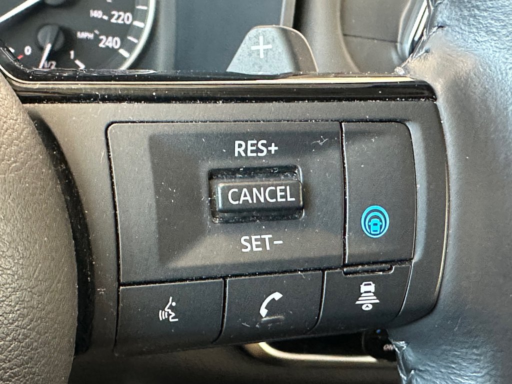 2021 Nissan Rogue SV in Cowansville, Quebec - 36 - w1024h768px