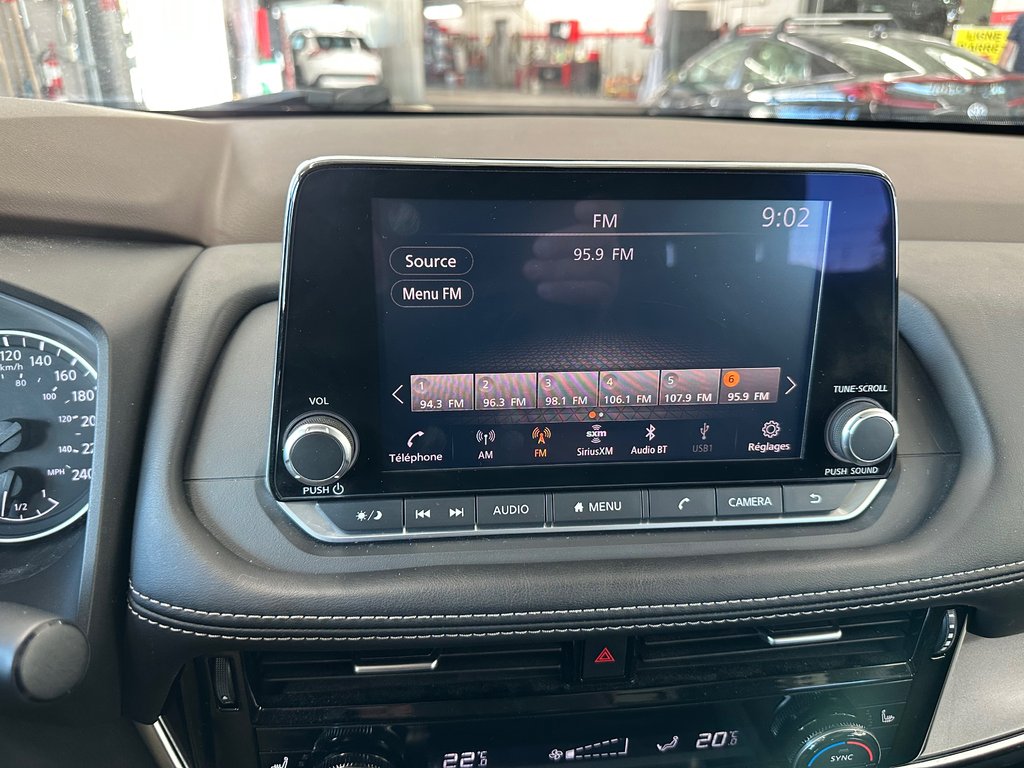 2021 Nissan Rogue SV in Cowansville, Quebec - 33 - w1024h768px