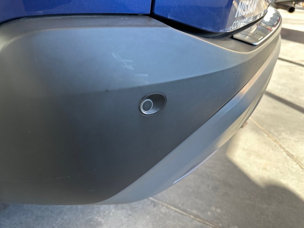 2021 Nissan Rogue SV in Cowansville, Quebec - 9 - w1024h768px