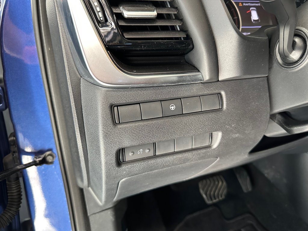 2021 Nissan Rogue SV in Cowansville, Quebec - 30 - w1024h768px