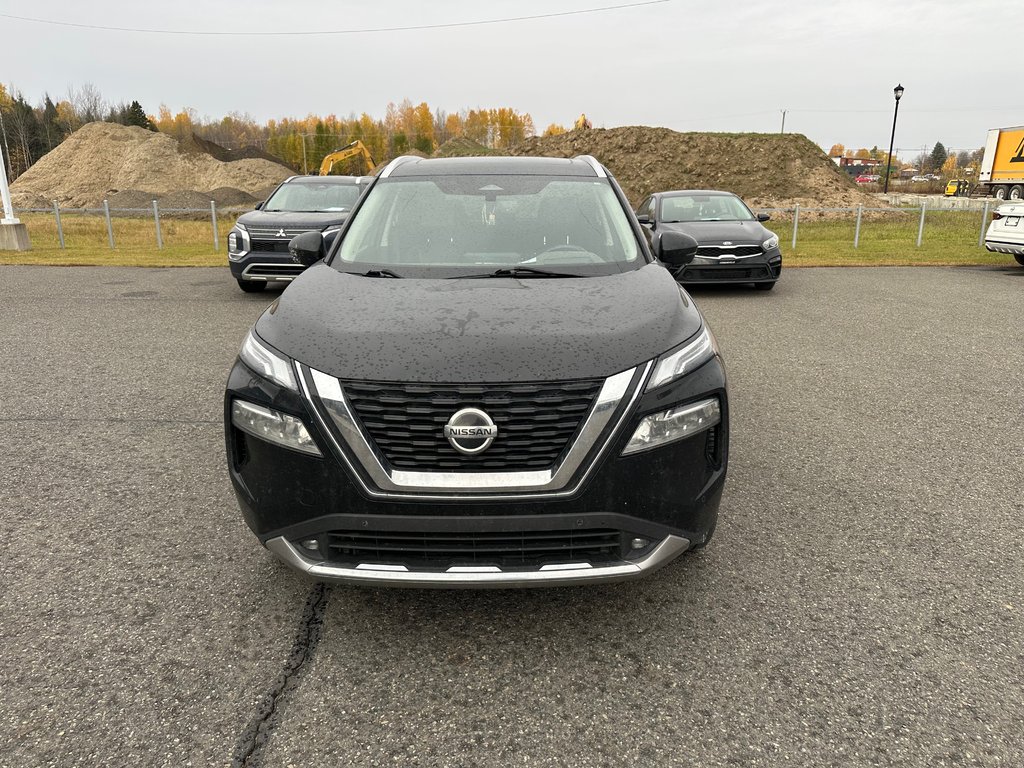 2021 Nissan Rogue Platinum in Cowansville, Quebec - 2 - w1024h768px