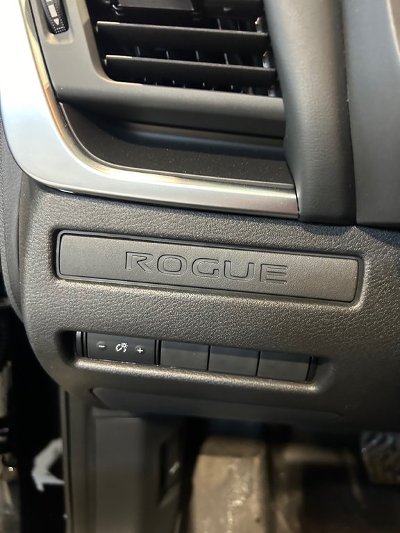 Rogue S AWD 2023 à Cowansville, Québec - 14 - w1024h768px