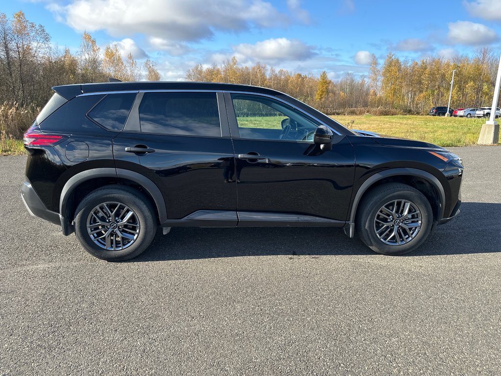 Rogue S AWD 2023 à Cowansville, Québec - 5 - w1024h768px