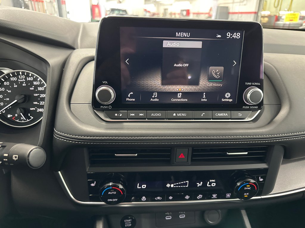 2024  Rogue SV Moonroof in Cowansville, Quebec - 14 - w1024h768px