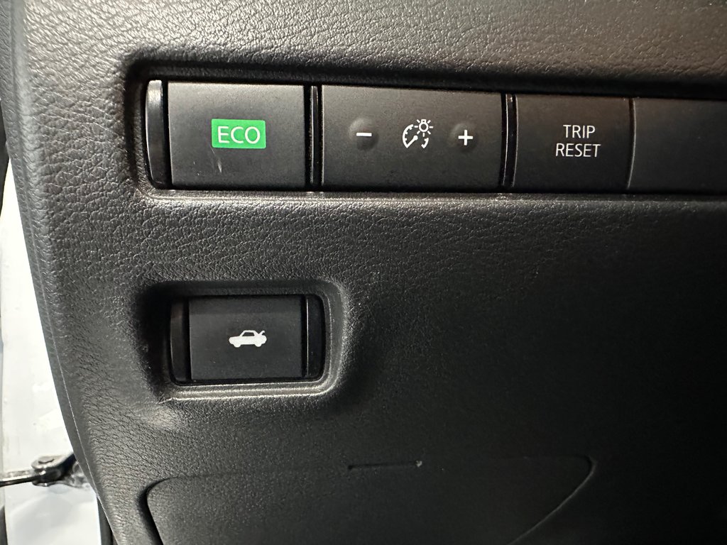 Nissan Sentra S 2020 à Cowansville, Québec - 25 - w1024h768px