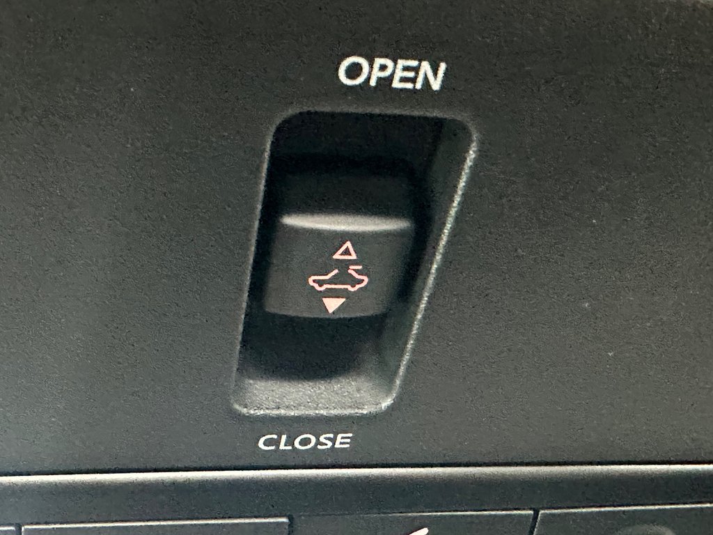 2021 Nissan Sentra SR in Cowansville, Quebec - 42 - w1024h768px
