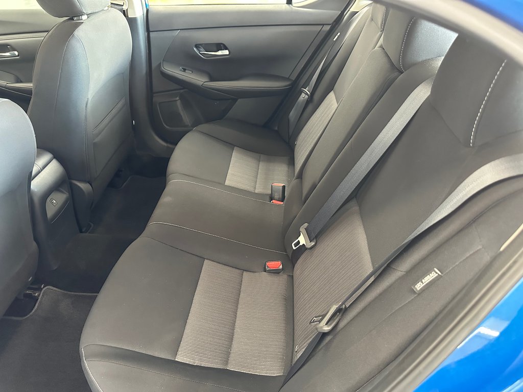Nissan Sentra SV 2022 à Cowansville, Québec - 16 - w1024h768px
