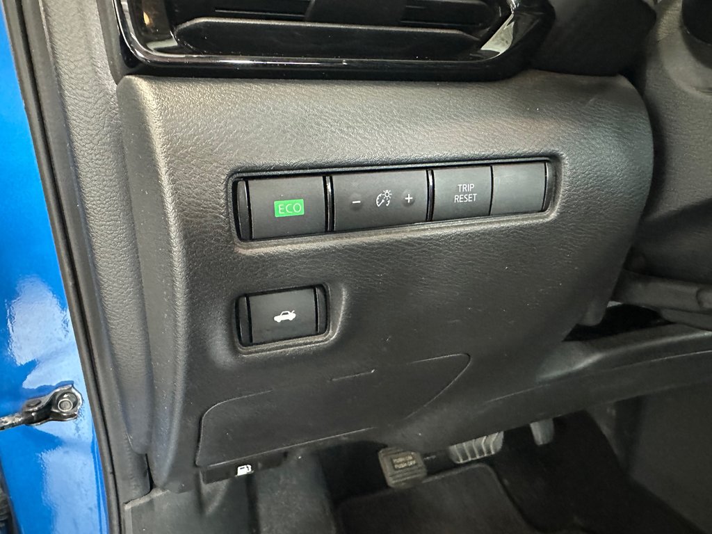 Nissan Sentra SV 2022 à Cowansville, Québec - 22 - w1024h768px