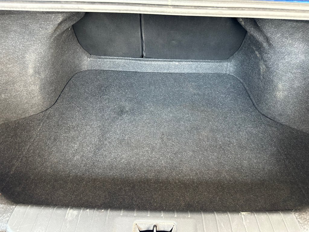Nissan Sentra SV 2022 à Cowansville, Québec - 7 - w1024h768px
