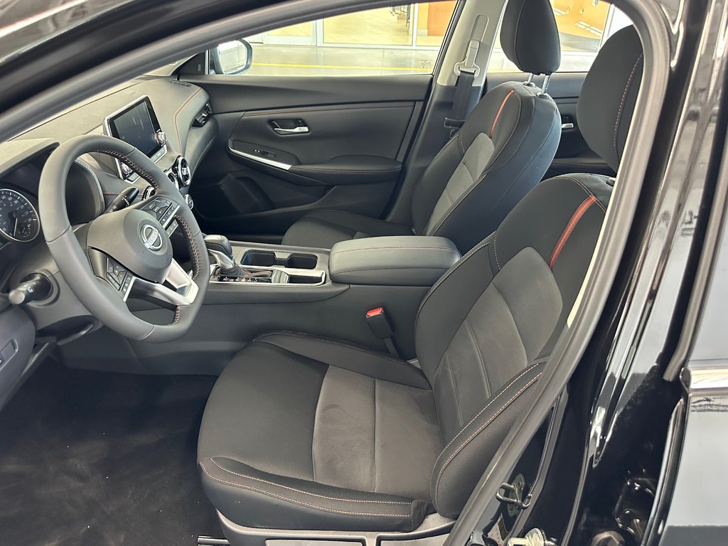 Nissan Sentra SR 2025 à Cowansville, Québec - 24 - w1024h768px
