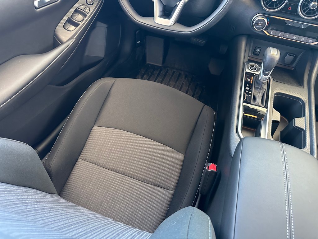 Nissan Sentra SV Toit ouvrant 2025 à Cowansville, Québec - 22 - w1024h768px