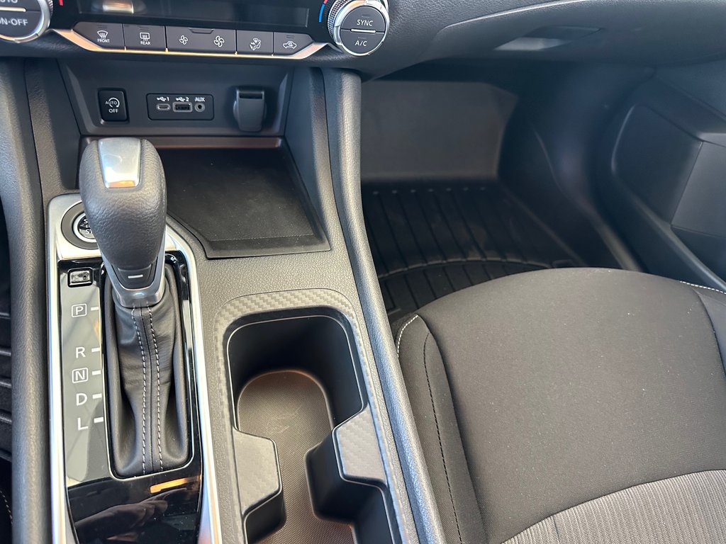 Nissan Sentra SV Toit ouvrant 2025 à Cowansville, Québec - 26 - w1024h768px