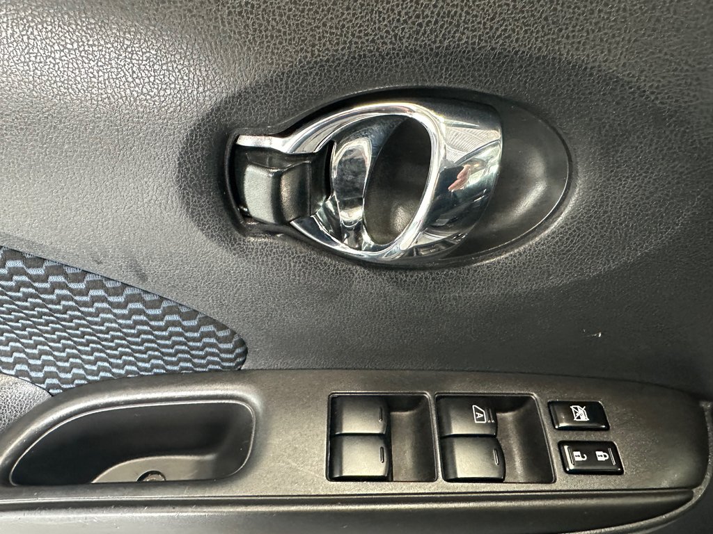 Nissan Versa Note SL 2017 à Cowansville, Québec - 27 - w1024h768px