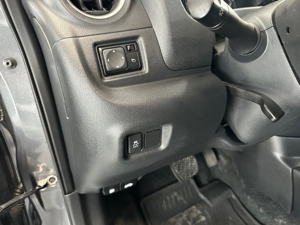 Nissan Versa Note SL 2017 à Cowansville, Québec - 28 - w1024h768px