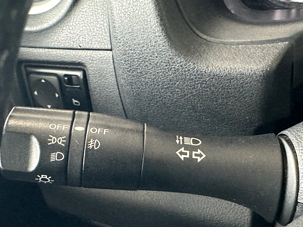 Nissan Versa Note SL 2017 à Cowansville, Québec - 39 - w1024h768px