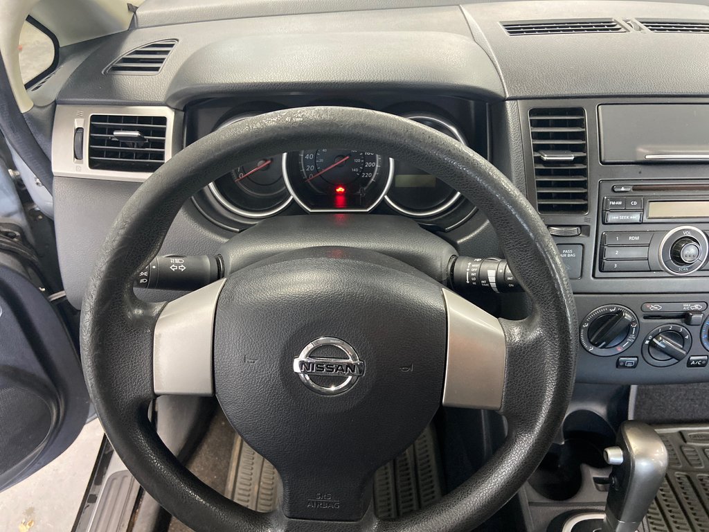 2011 Nissan Versa 1.8 S in Cowansville, Quebec - 33 - w1024h768px