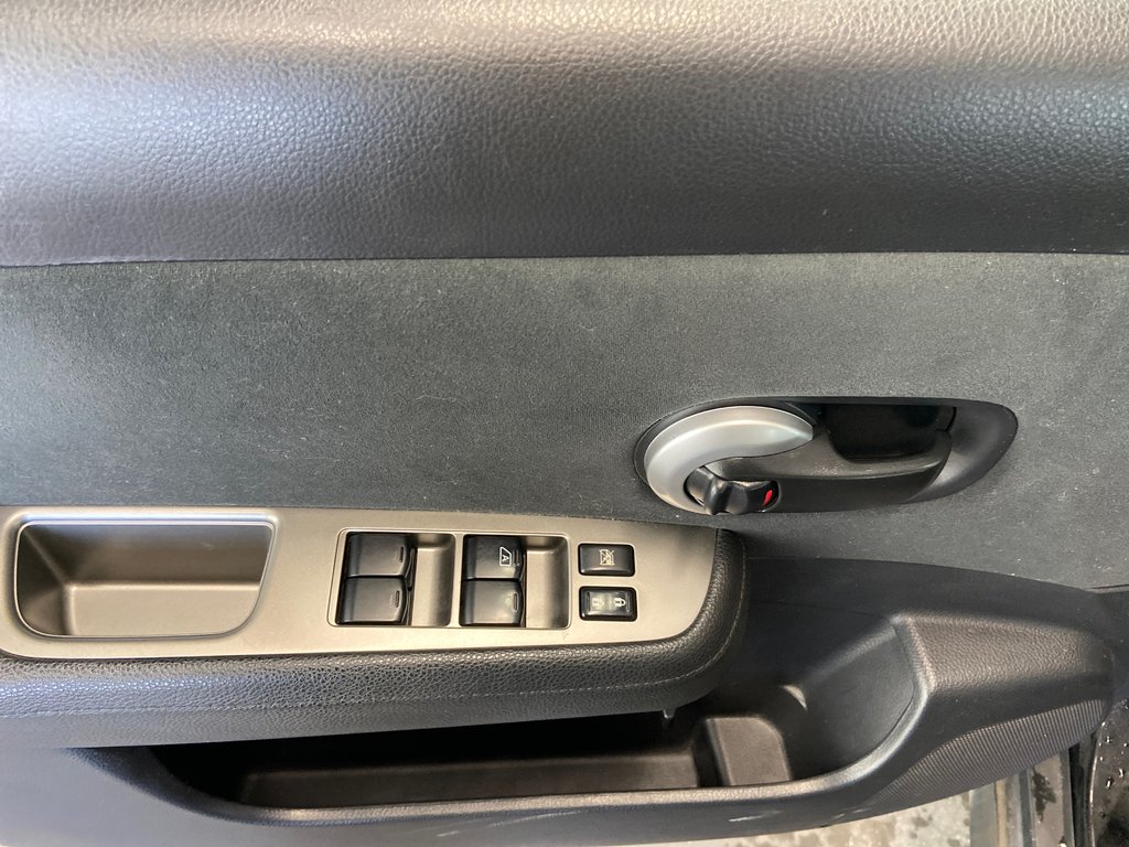 Nissan Versa 1.8 S 2011 à Cowansville, Québec - 22 - w1024h768px
