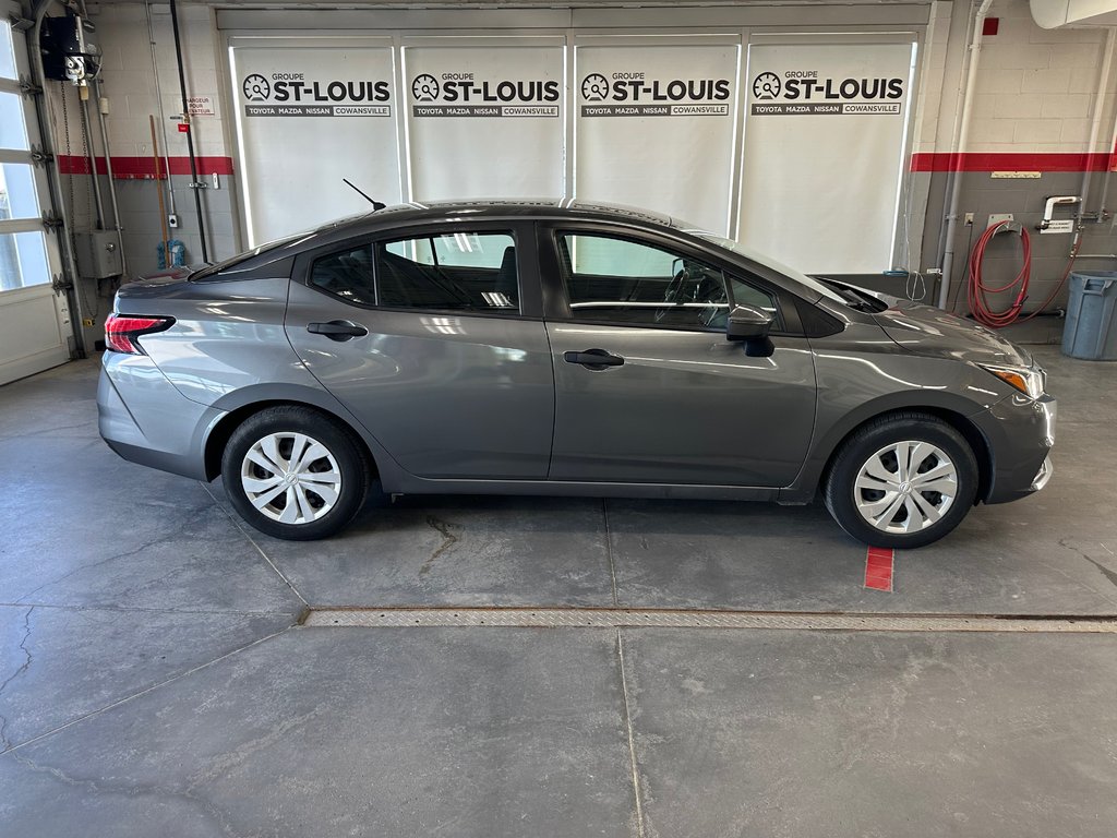Nissan Versa S 2021 à Cowansville, Québec - 2 - w1024h768px